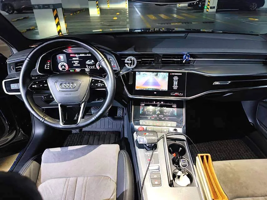 Audi A6L 2022 40 TFSI Luxury Elegance