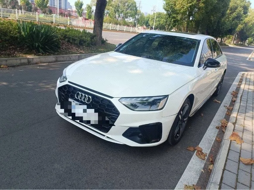 Audi A4L 2022 40 TFSI Luxury Dynamic