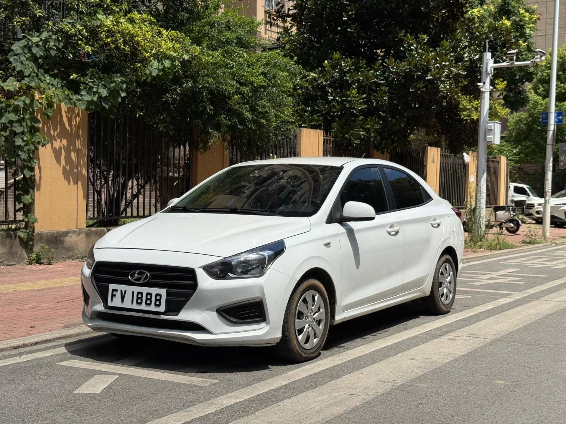Hyundai Reina 2020 1.4 Refresh Edition (Manual Transmission)