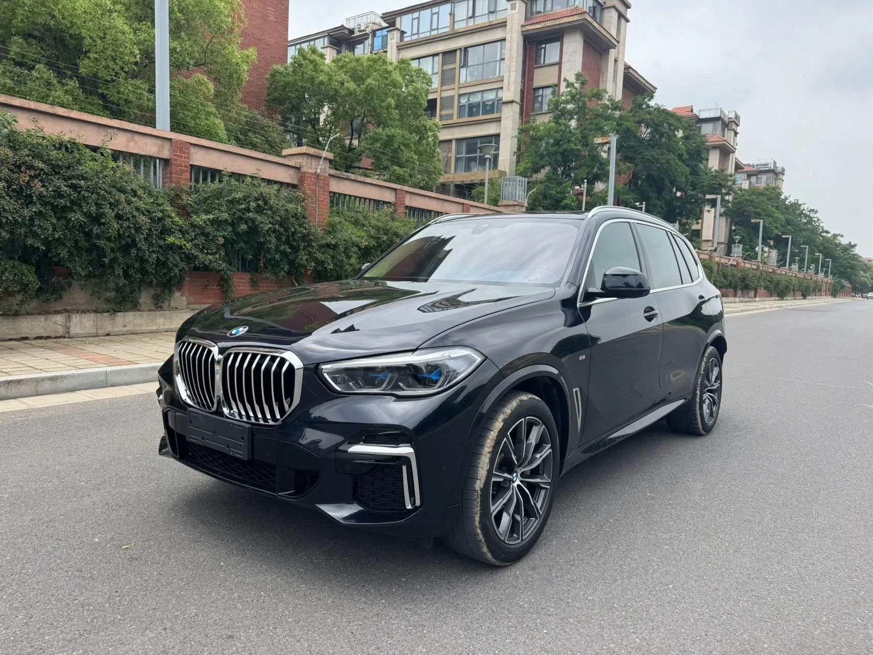 BMW X5 2022 xDrive 30Li M Sport Package
