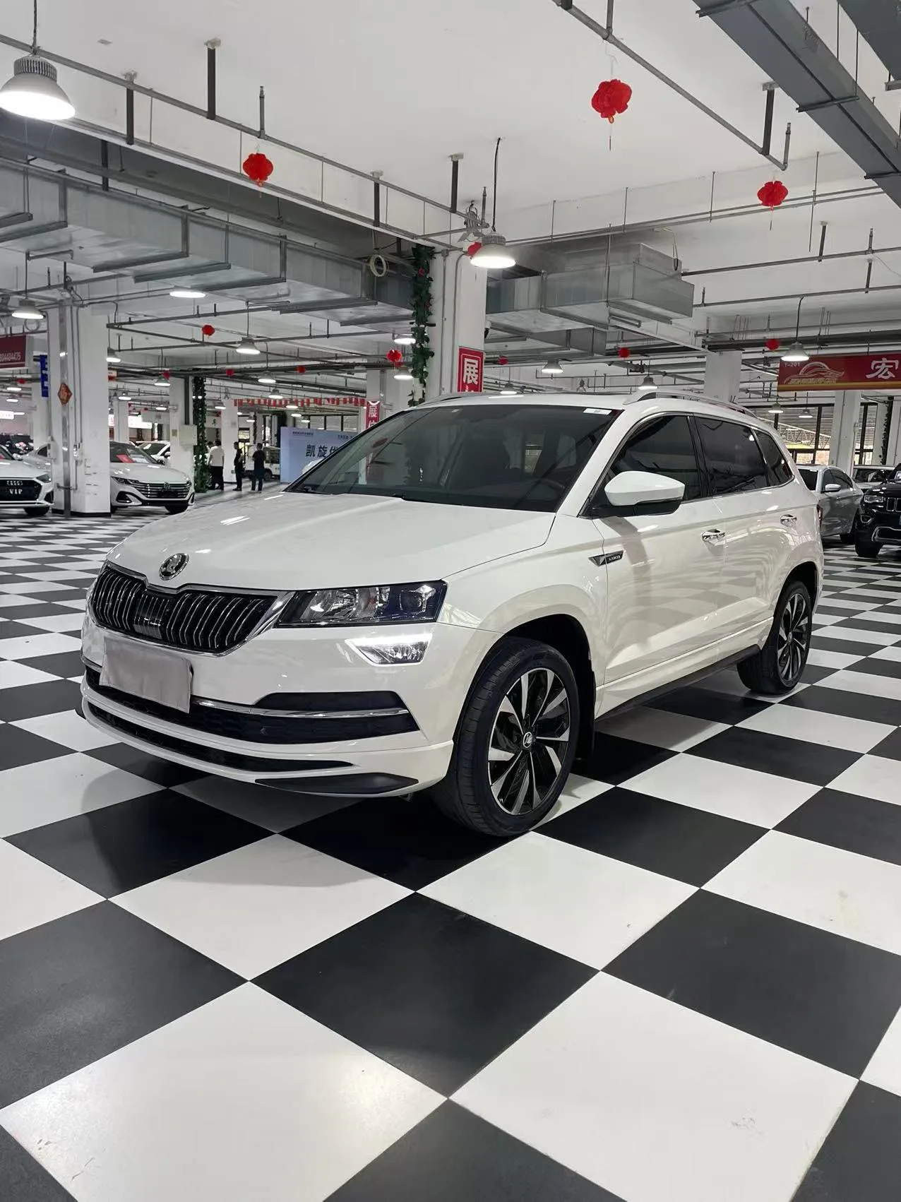 Karoq 2022 TSI280 Premium Edition