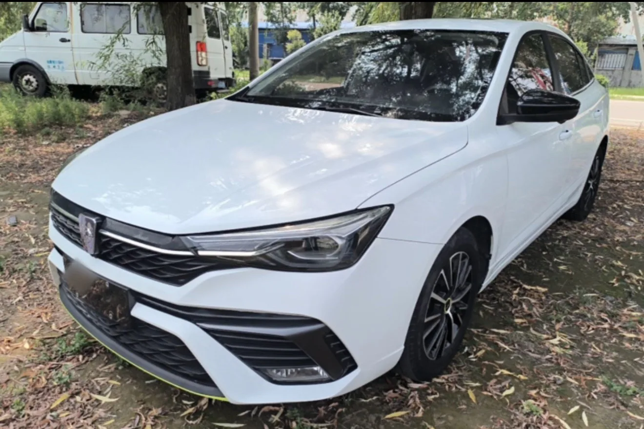 Roewe i5 2021 Model Year 1.5L CVT Black Gold Edition