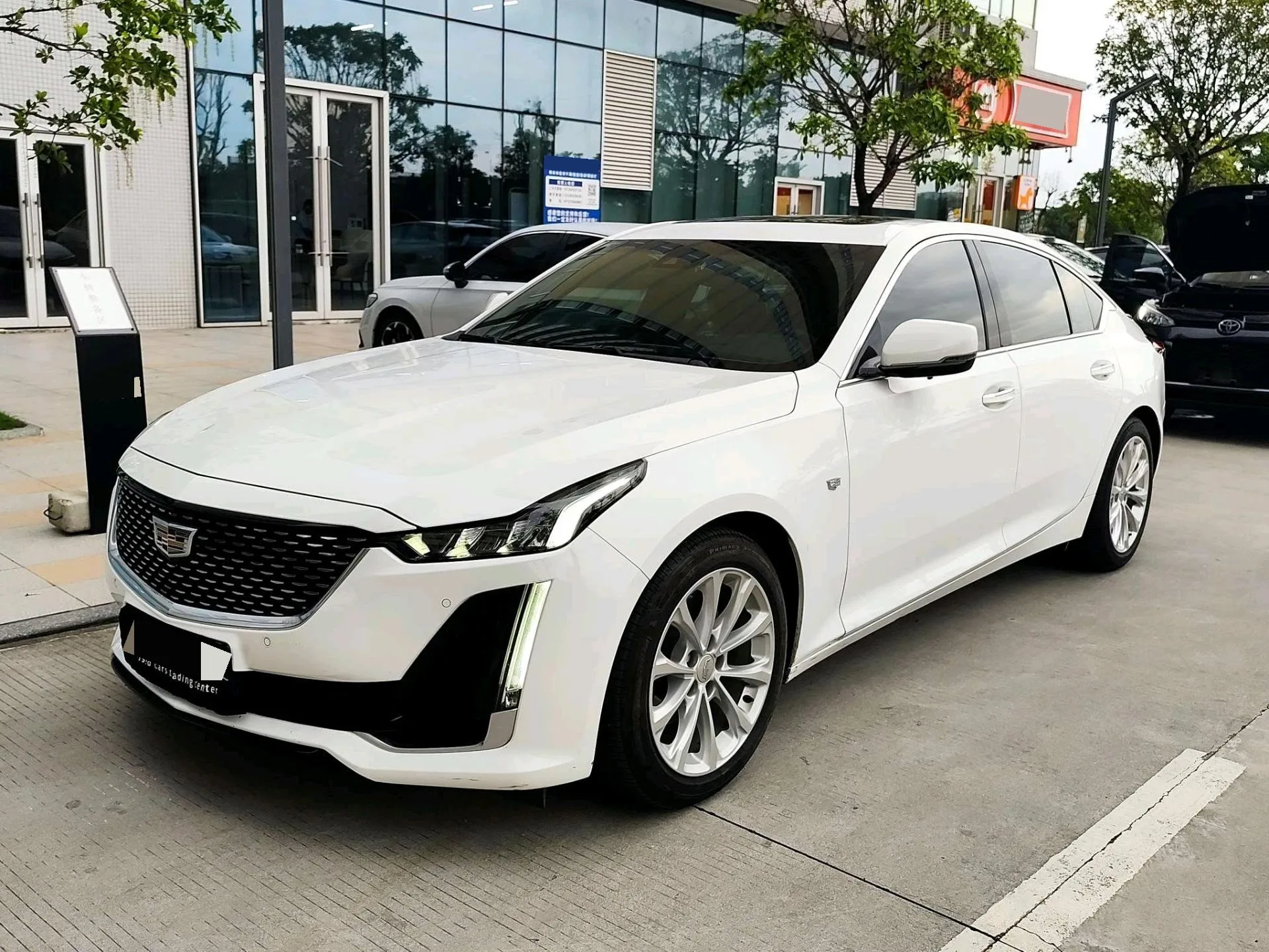 2022 Cadillac CT5 28T Luxury