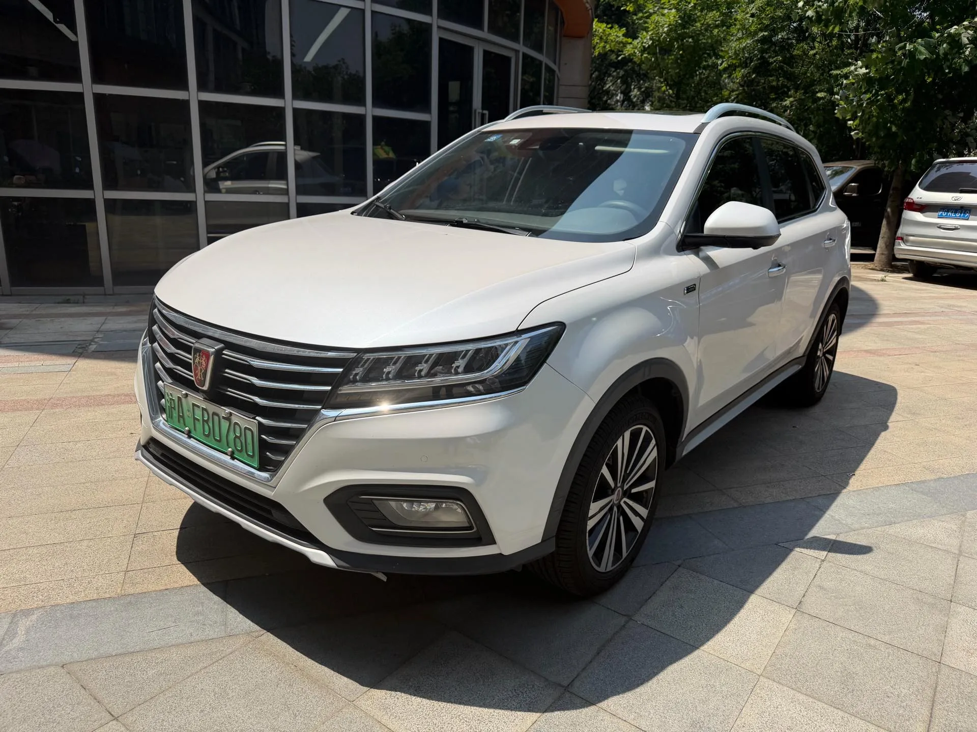 Roewe RX5 New Energy 2017 Model eRX5 50T Hybrid Connected Premium Flagship Edition