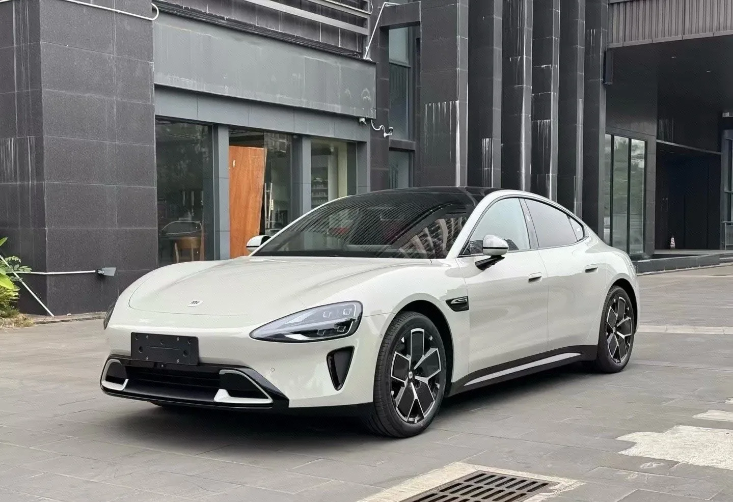 Xiaomi SU7 2024 700km Rear-Wheel Drive Standard Founder Edition