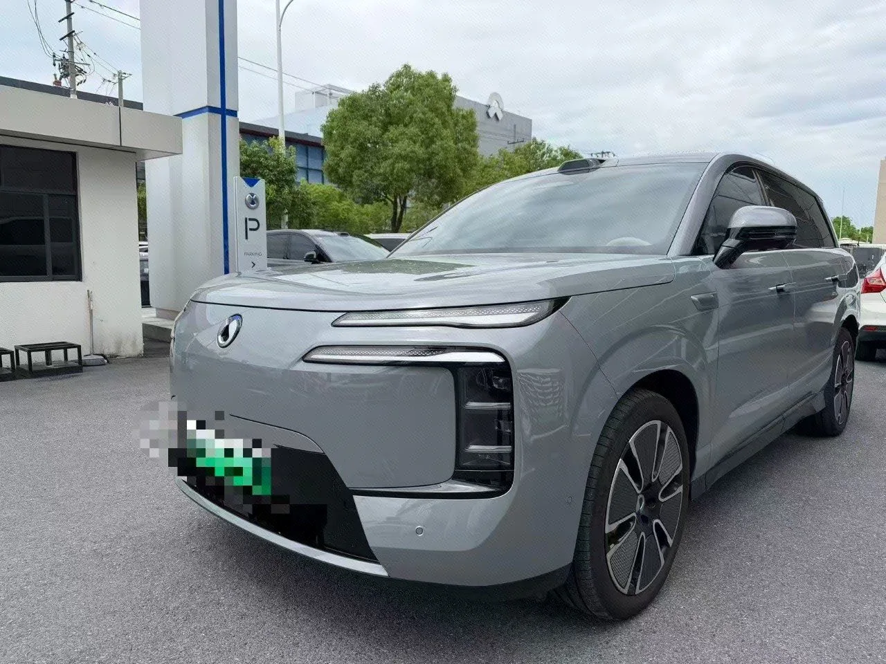 Denza 2025 Denza N8L 2.0T CVT Flagship Automatic