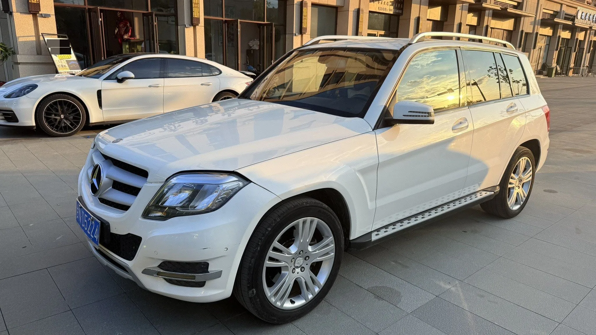 2013 Mercedes-Benz GLK-Class GLK 300 4MATIC Dynamic Sunroof Model