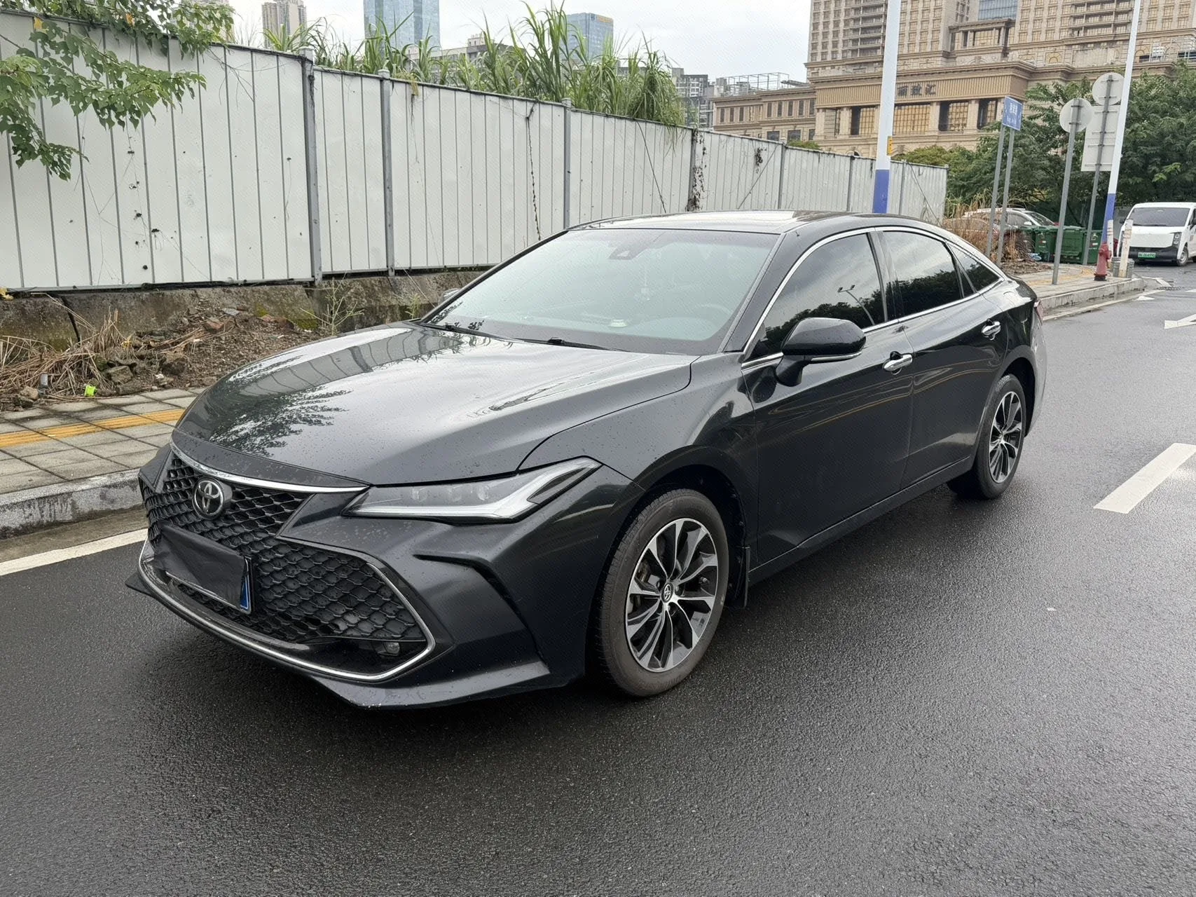 2022 Avalon 2.5L Luxury