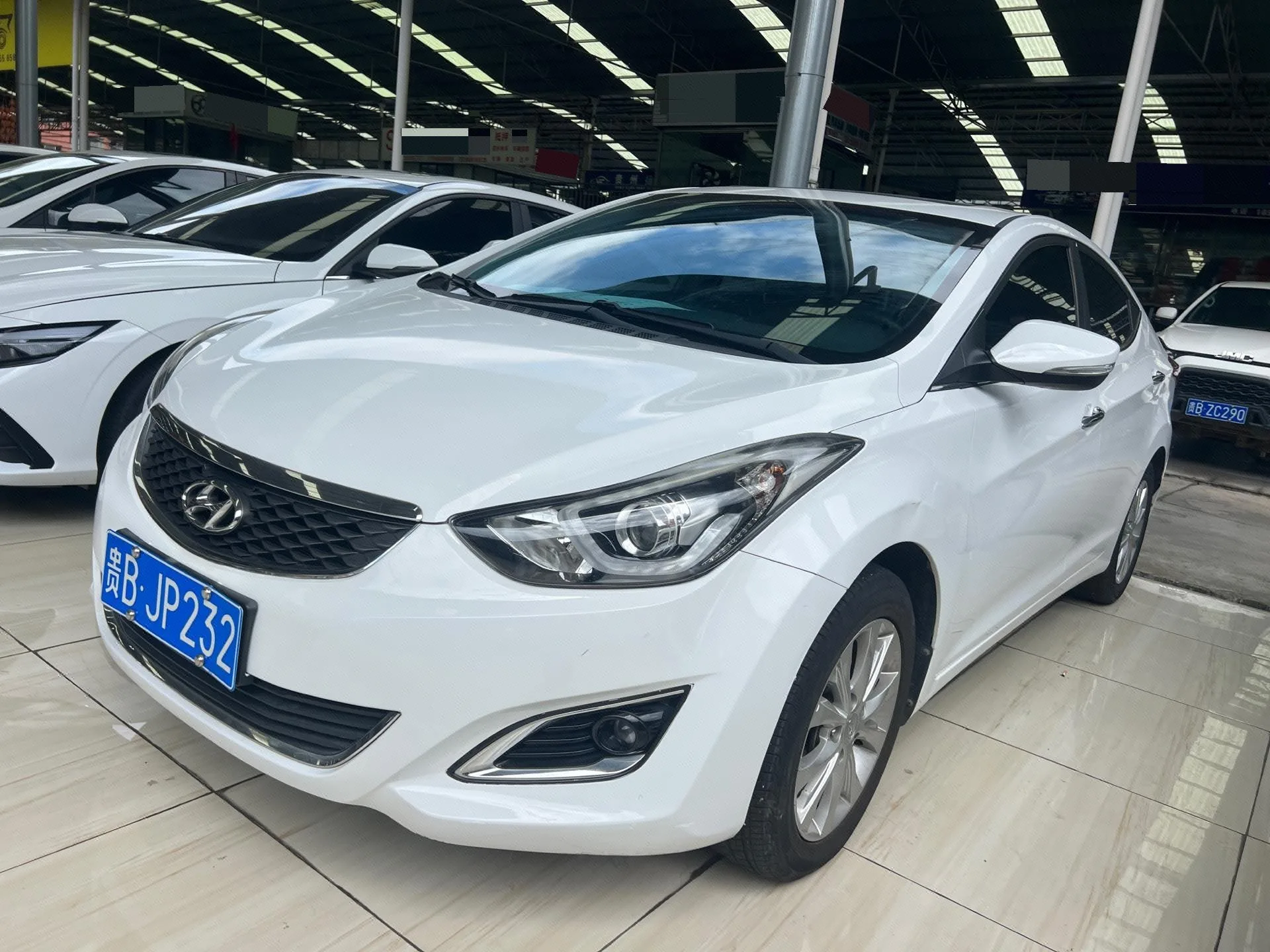 Hyundai Elantra 2016 1.6L Automatic Premium Edition