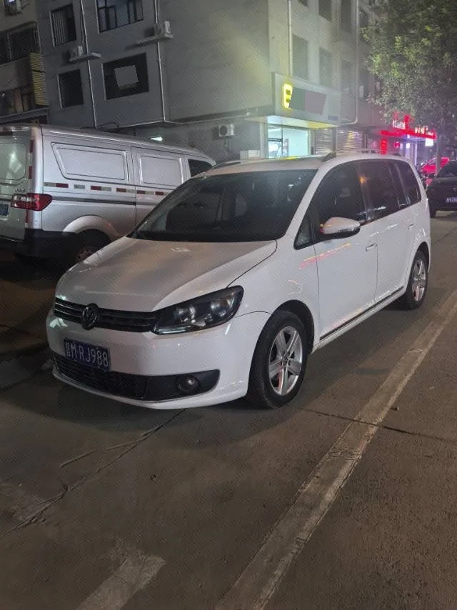 2013 Touran 1.4T DSG Comfort Edition 5-seater