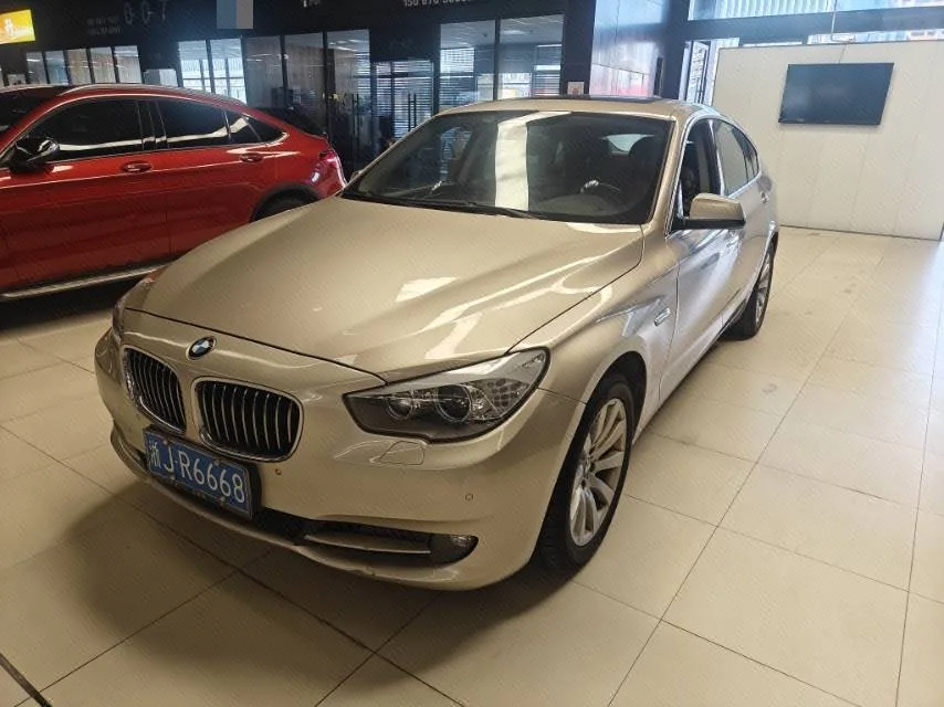 2011 BMW 5 Series GT 535i Elegance