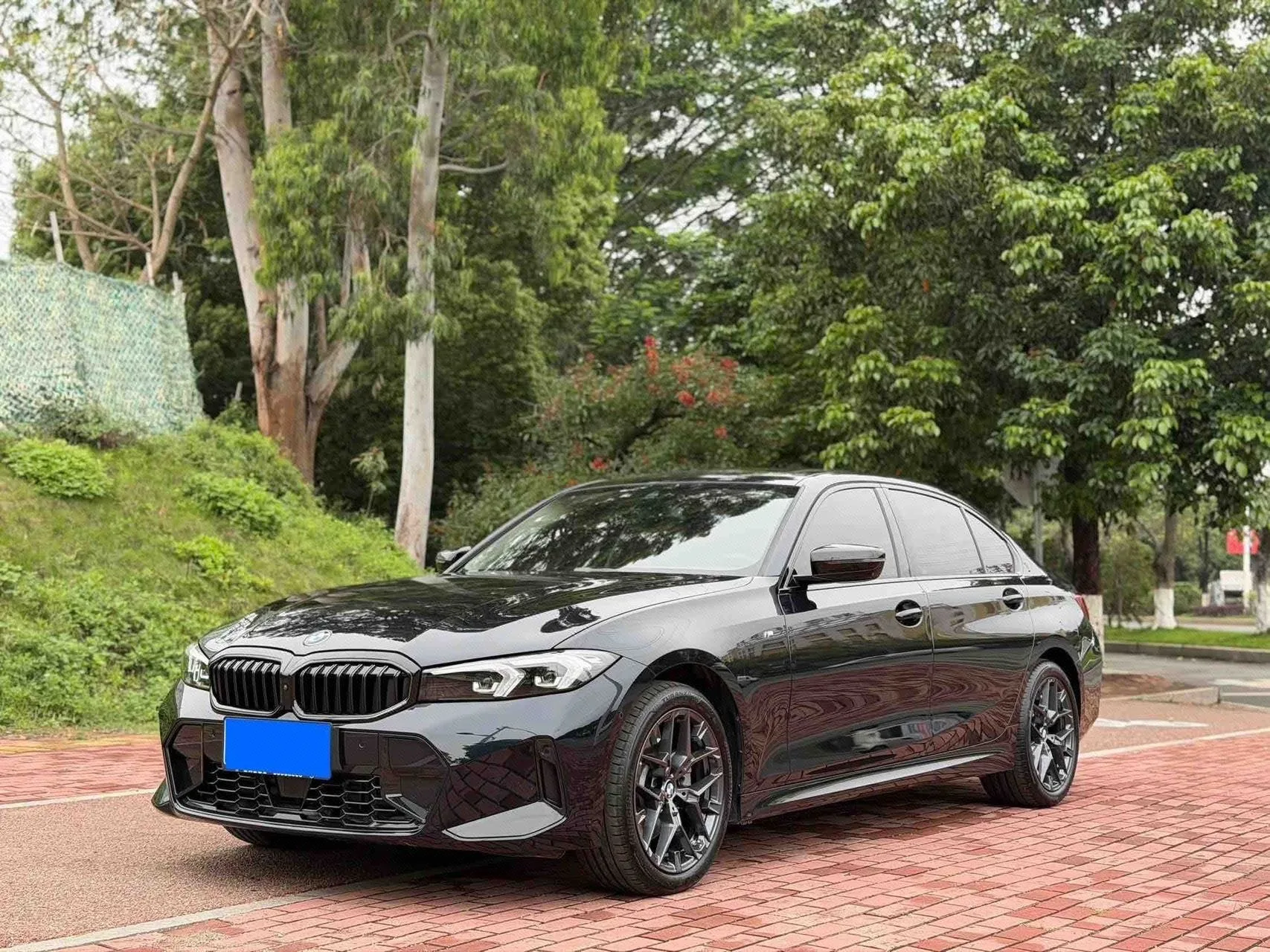 2025 BMW 3 Series 330Li 2.0T M Sport Shadow Edition Automatic