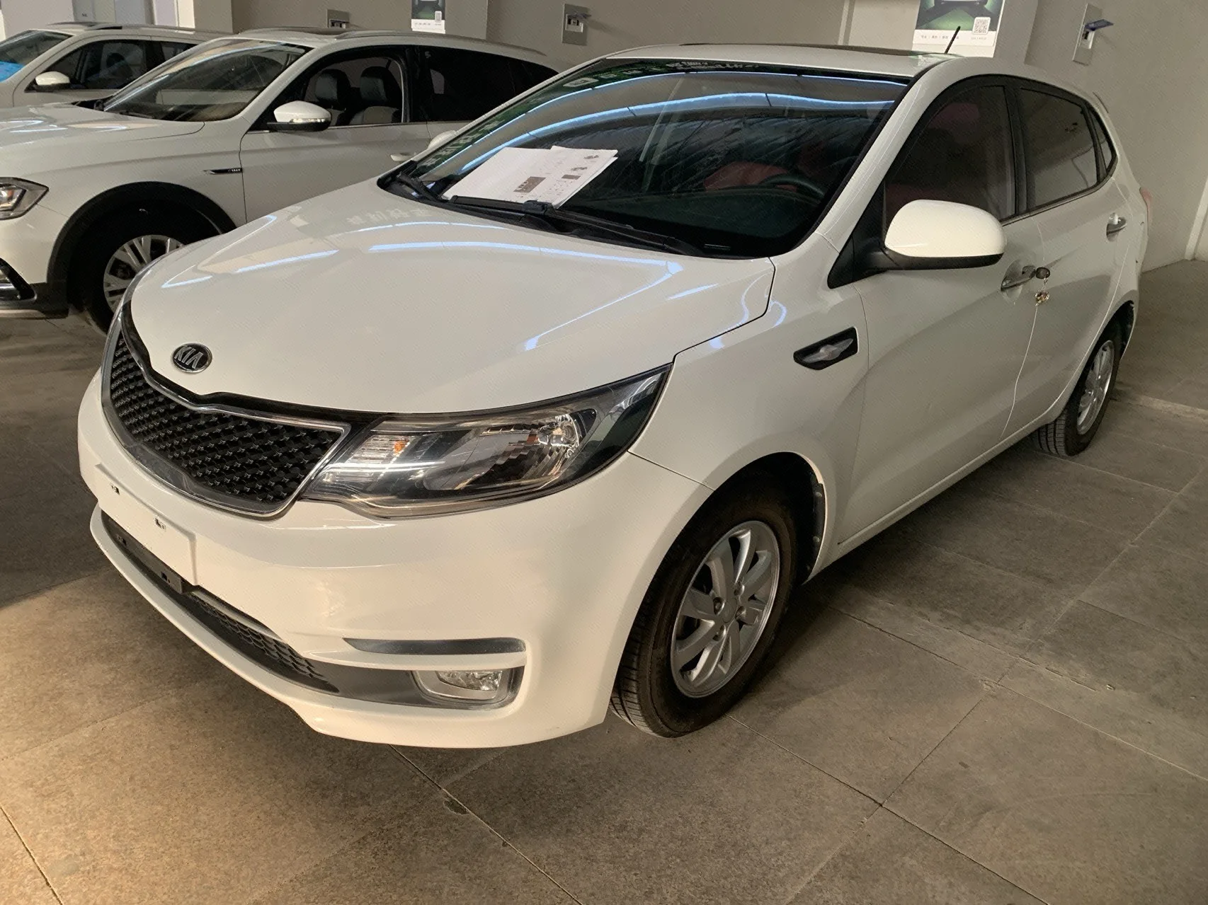 2015 Kia K2 Hatchback 1.4L AT GLS Cool Edition