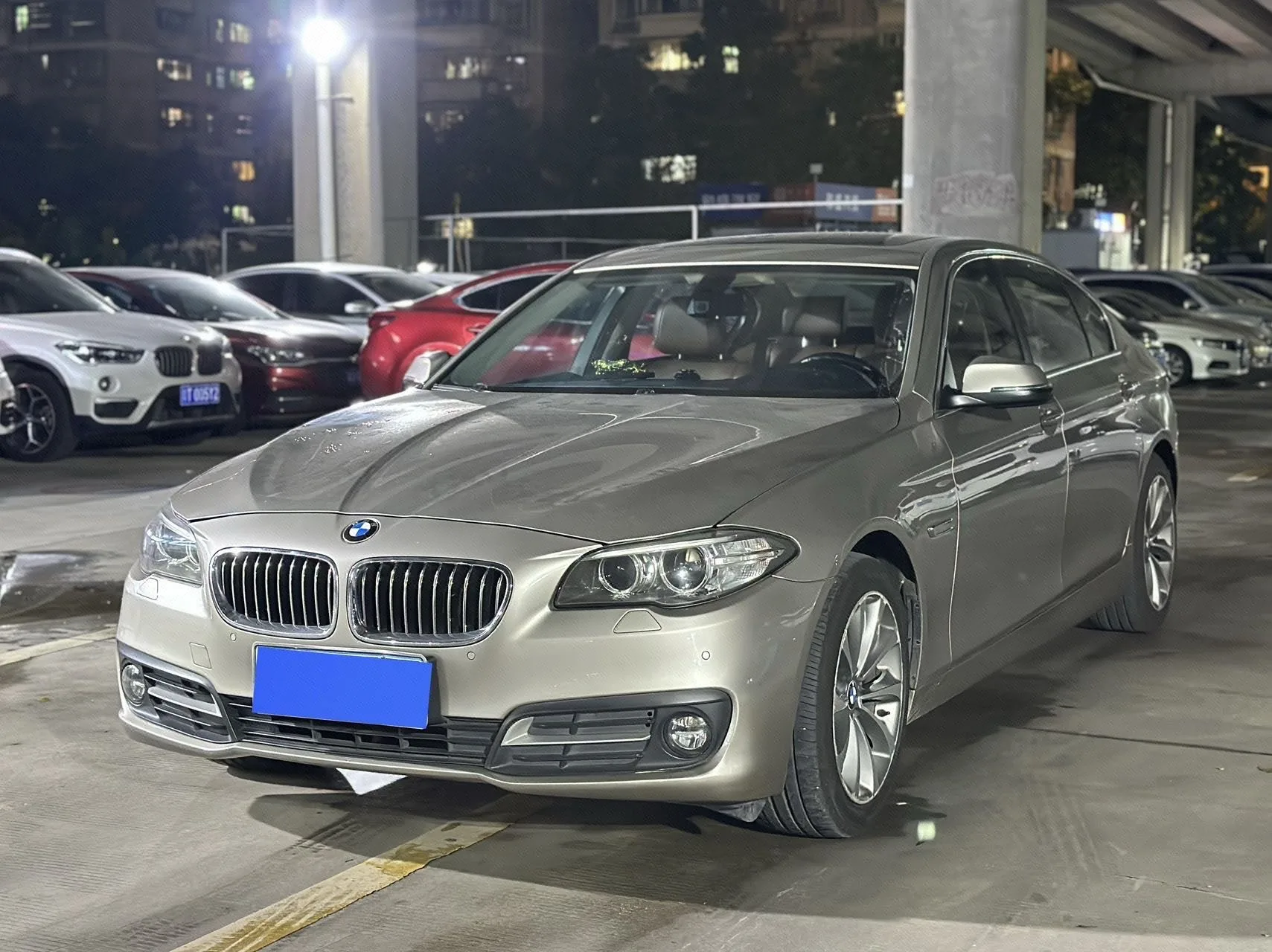 2014 BMW 5 Series 525Li Leading Edition