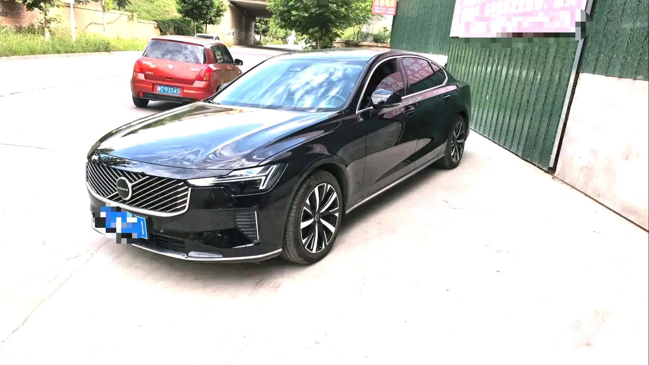 2025 Volvo S90 48V 2.0T B5 Inscription Luxury Edition Automatic