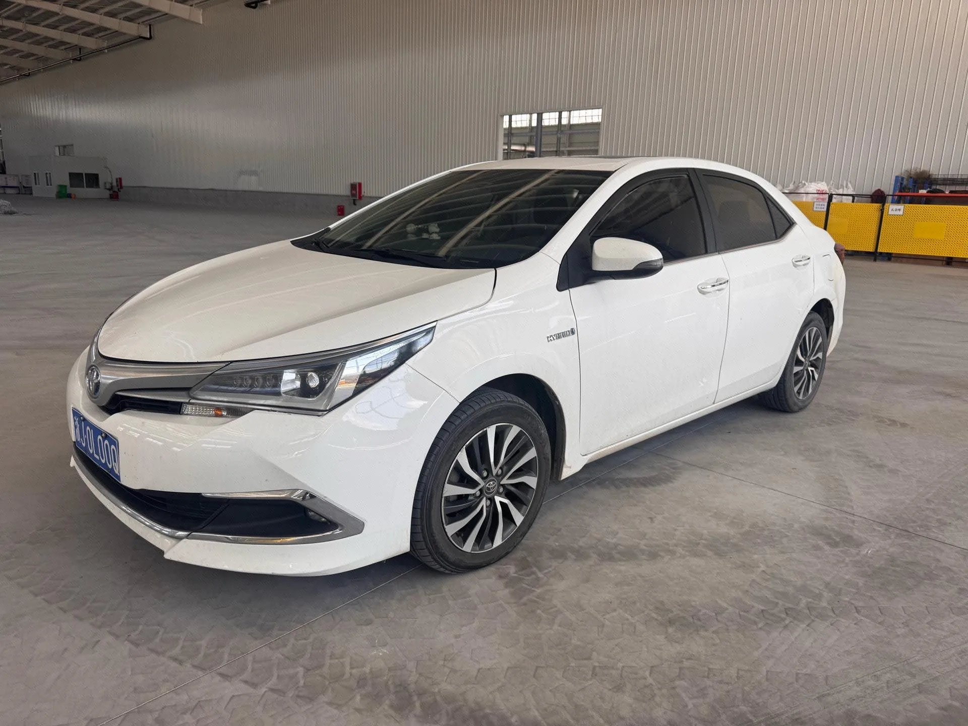 2017 Toyota Corolla Hybrid 1.8L E-CVT Leading Edition (Facelift)
