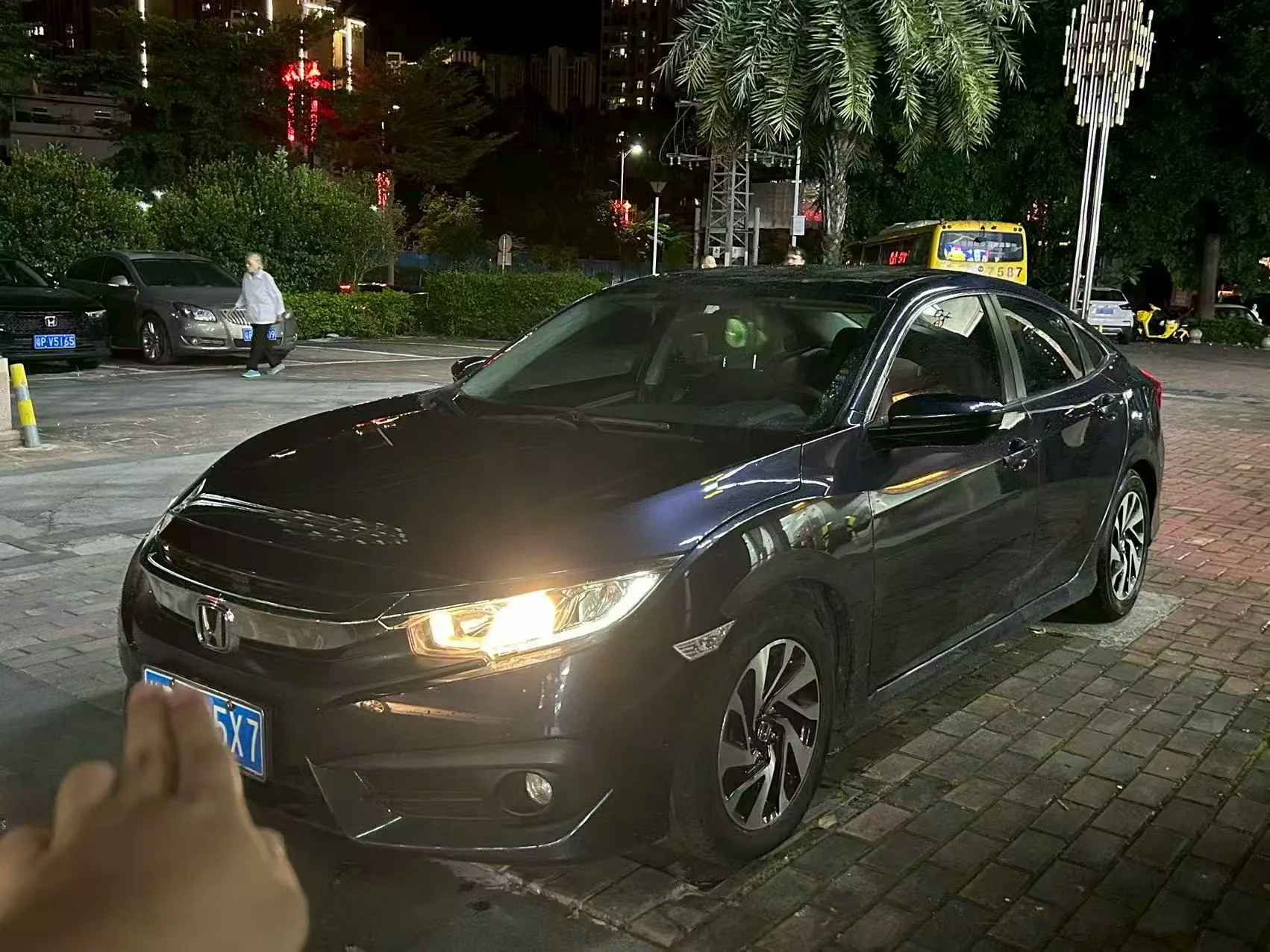 2016 Civic 220TURBO CVT Luxury Edition