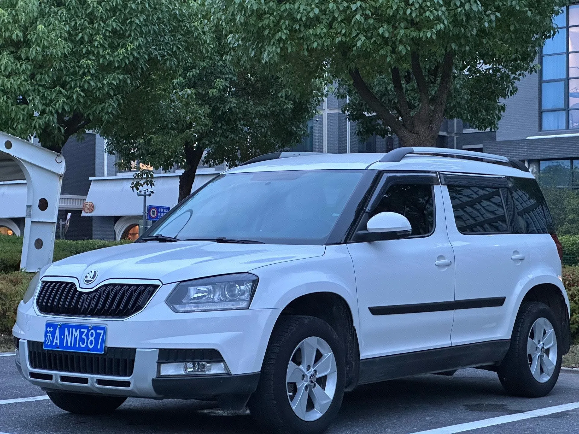 Yeti 2014 1.4TSI DSG Explorer Edition
