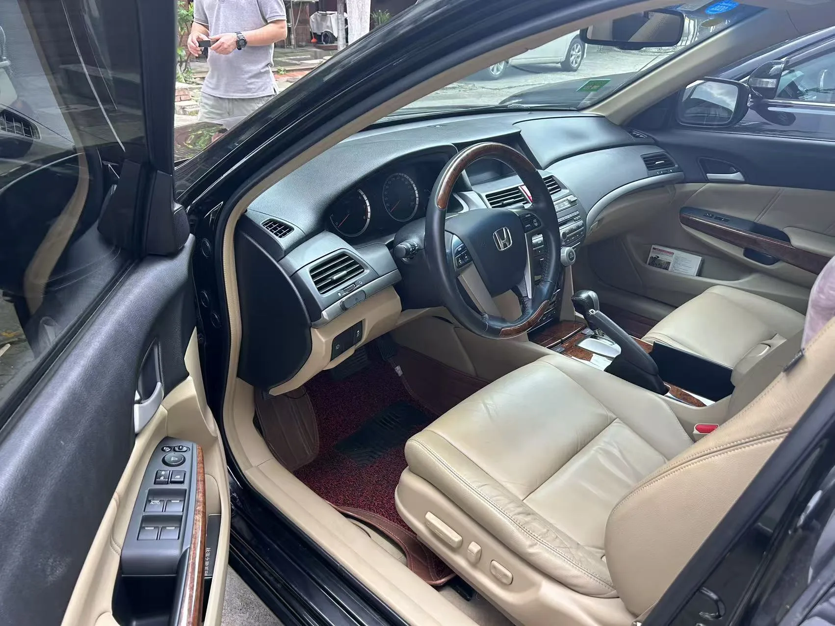 Accord 2012 model 2.4L EX Navi