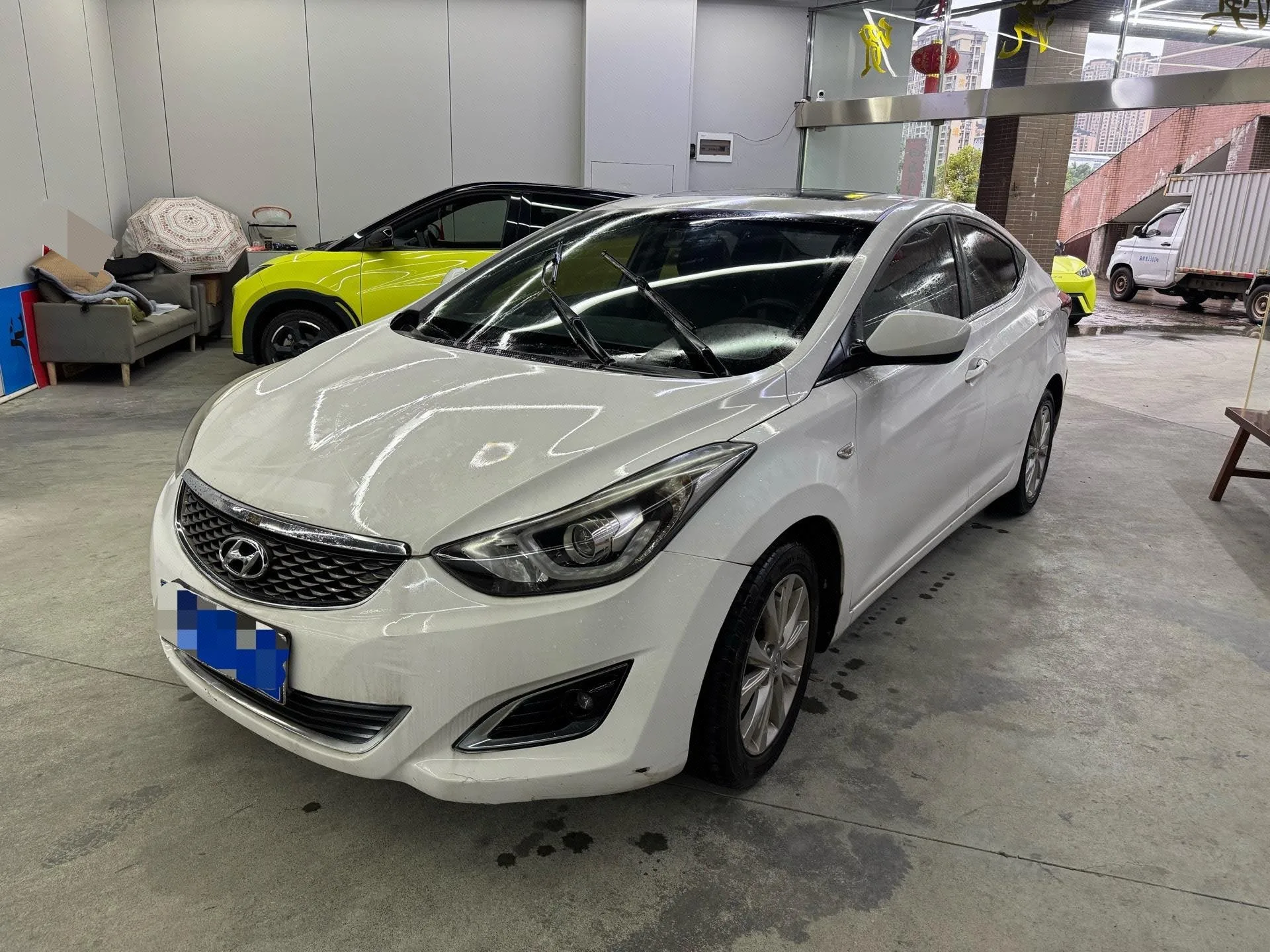 Hyundai Elantra 2016 1.6L Automatic Smart Edition