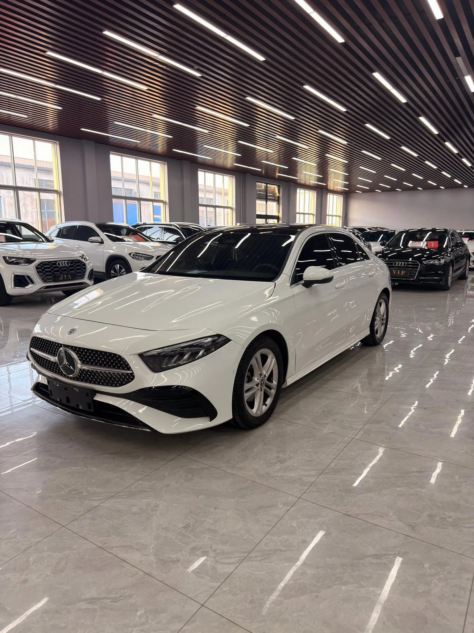 2023 Mercedes-Benz A-Class A 180 L 1.3T Automatic