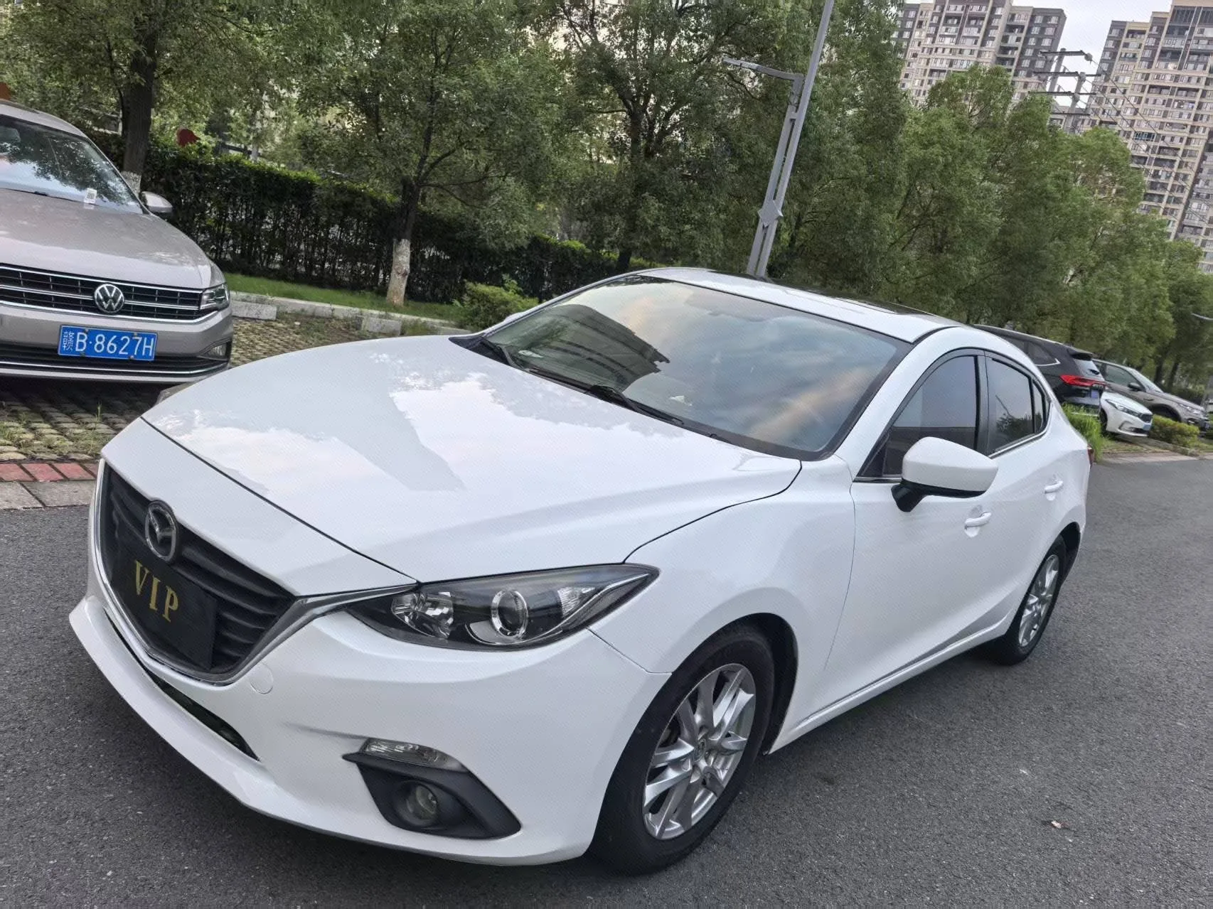 Mazda3 Axela 2014 Sedan 1.5L Automatic Luxury