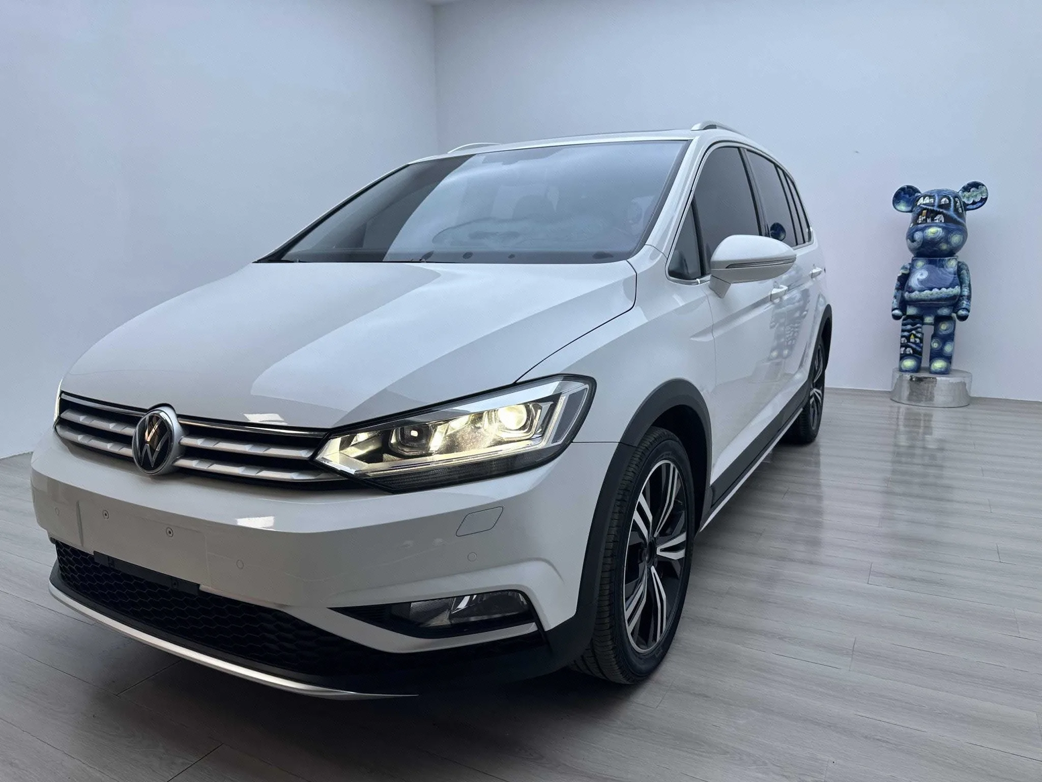 2021 Volkswagen Touran L 280TSI DSG Explorer Edition 7-Seater