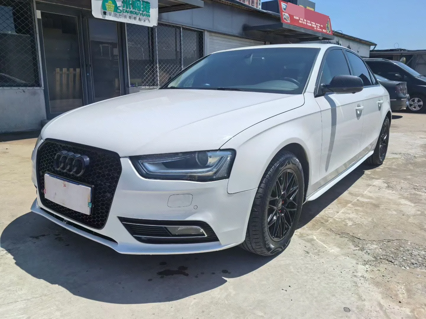2013 Audi A4L 35 TFSI Automatic Standard Model