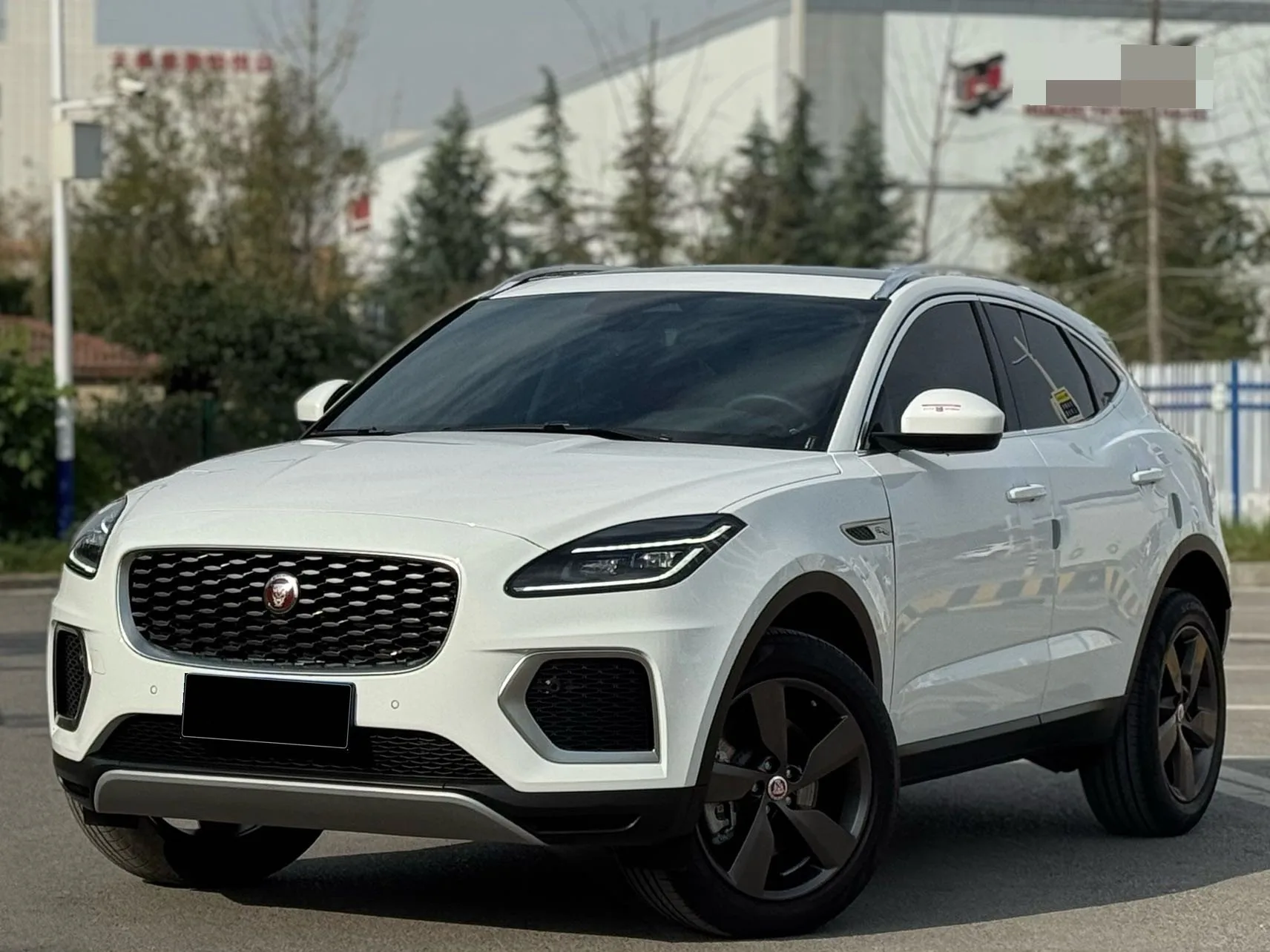 2024 Jaguar E-PACE Youth Sport Edition R-DYNAMIC