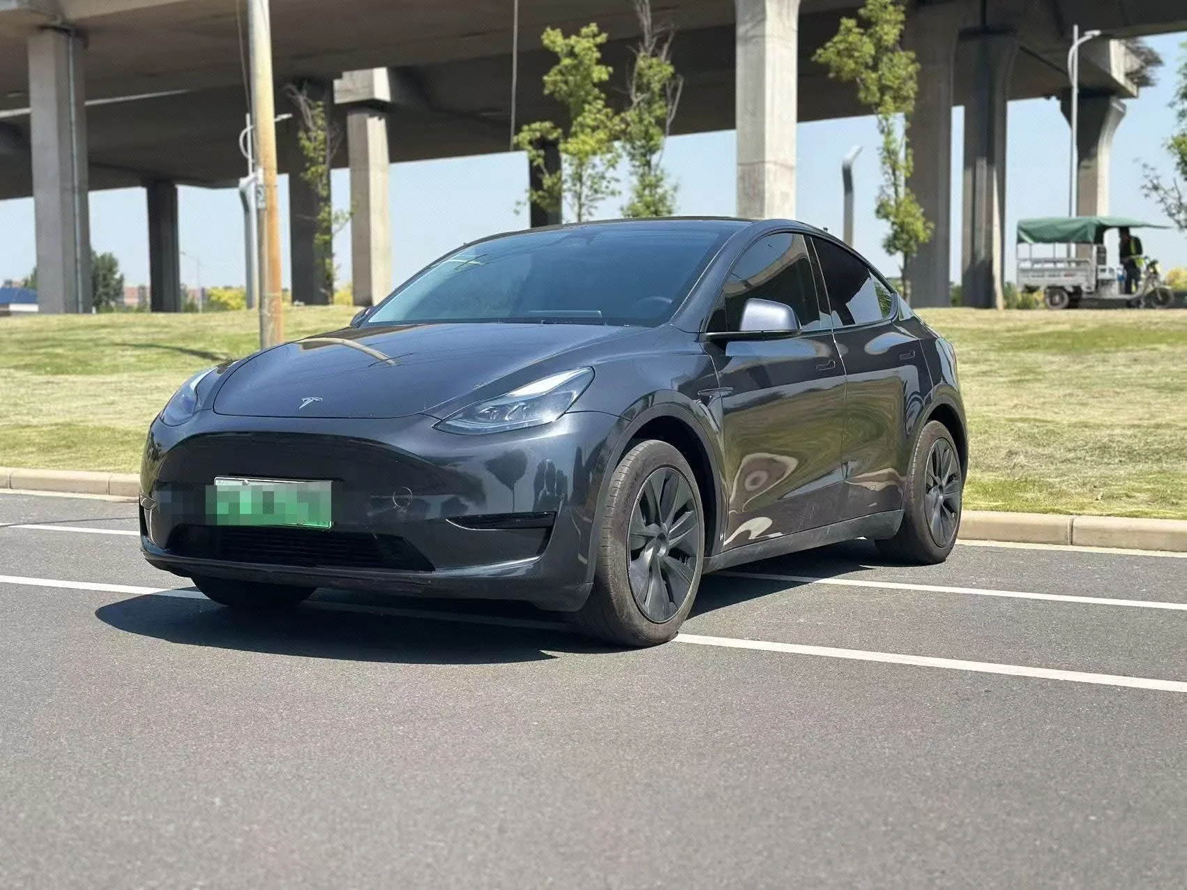 Model Y 2024 Rear-Wheel Drive