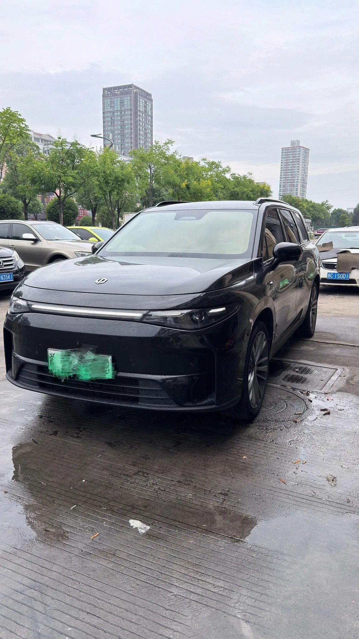 Leapmotor C16 2024 Model Year, All-Electric, 520 Premium Edition
