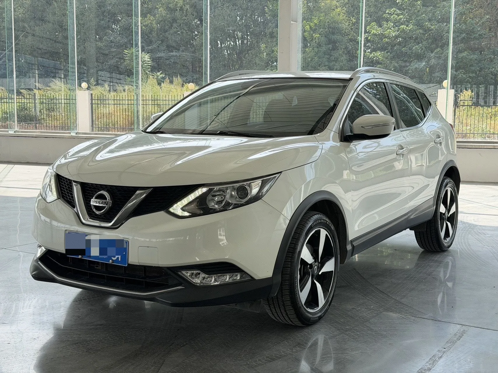 Nissan Qashqai 2017 2.0L CVT Smart Edition (National V Emission Standard)