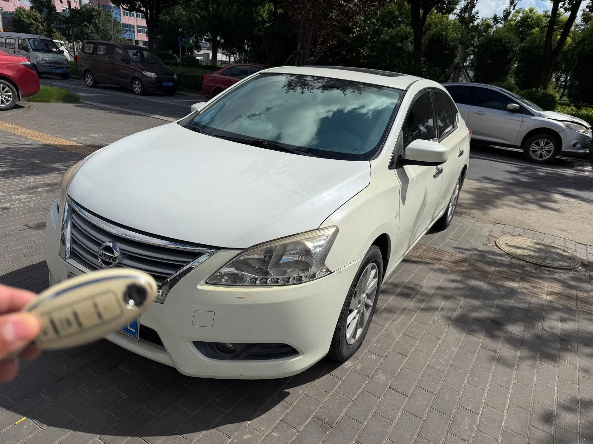Nissan Sylphy 2014 1.6XV CVT Premium Edition