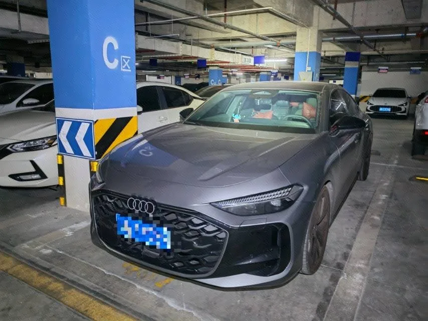 Audi A5L Sportback 2026 TFSI 150kW quattro Premium Model