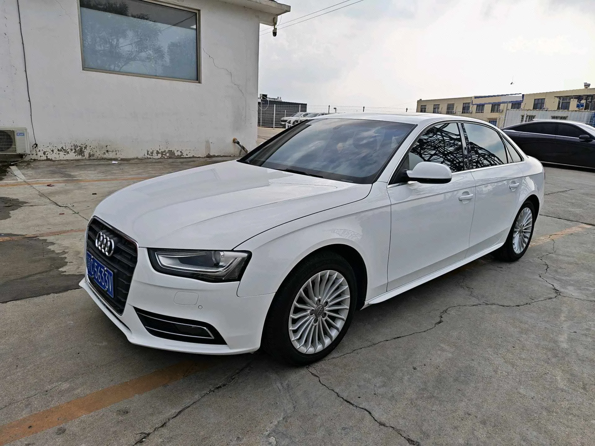 2015 Audi A4L 35 TFSI Automatic Technology Edition