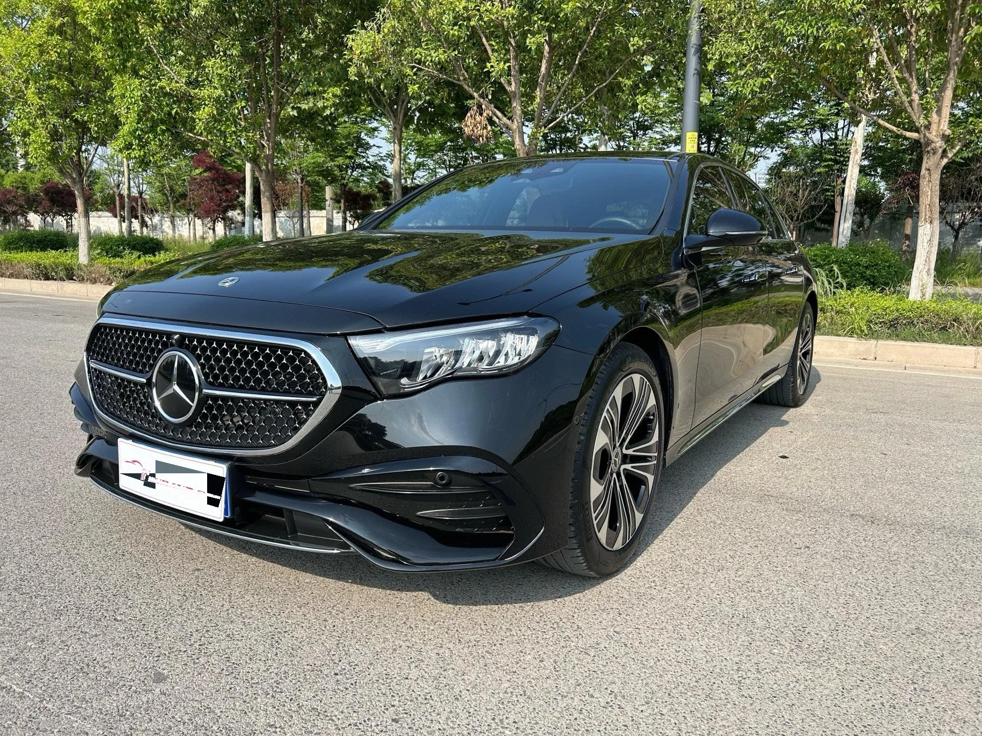 Mercedes-Benz E-Class 2024 E 300 L 48V 2.0T Sporty (Facelift) Automatic