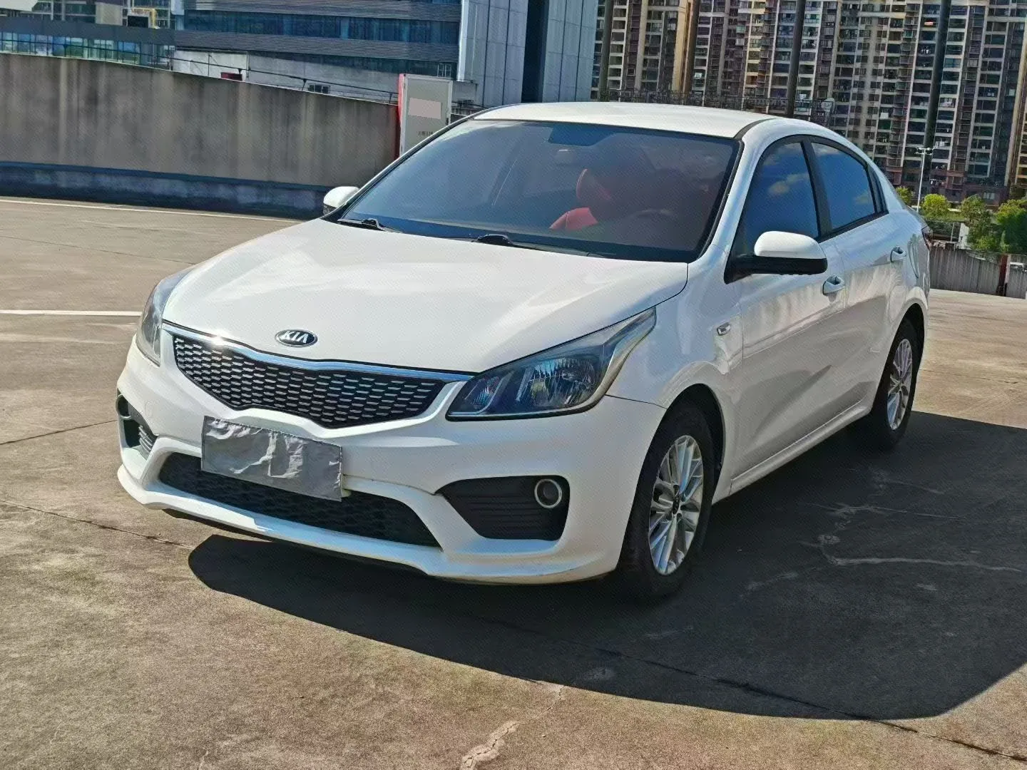 Kia K2 2017 Sedan 1.4L AT GLS