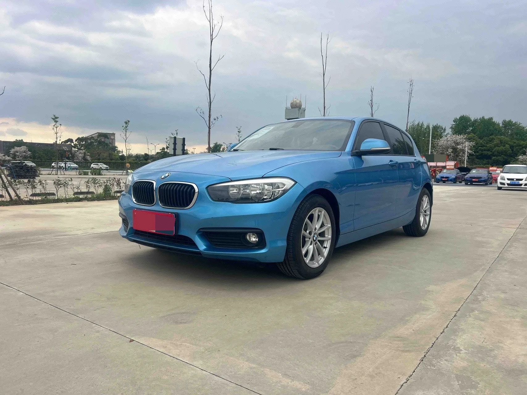 BMW 1 Series (Imported) 2018 Model Year 118i Leading Edition