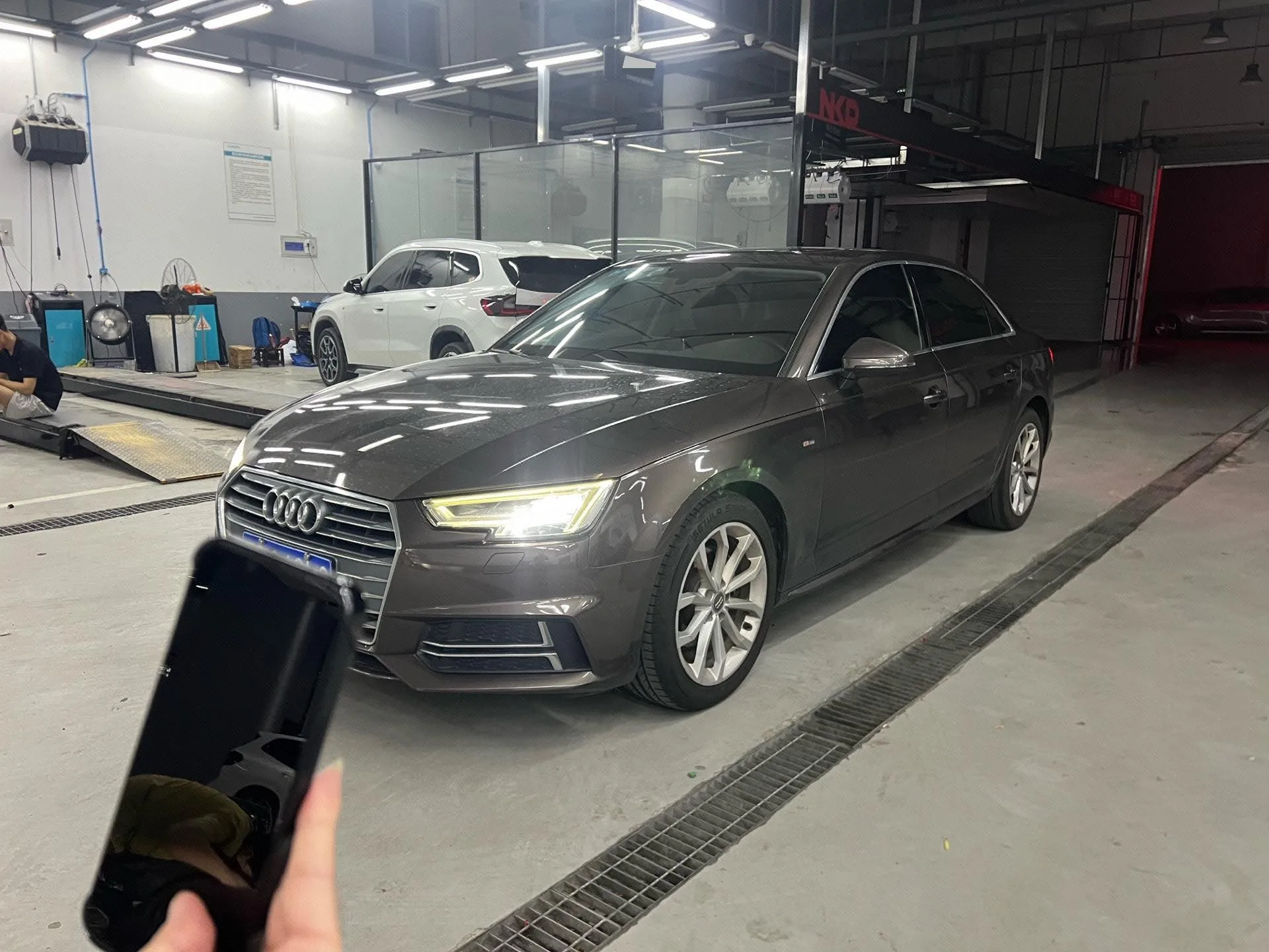 Audi A4L 2018 30th Anniversary Edition 40 TFSI Fashion Model