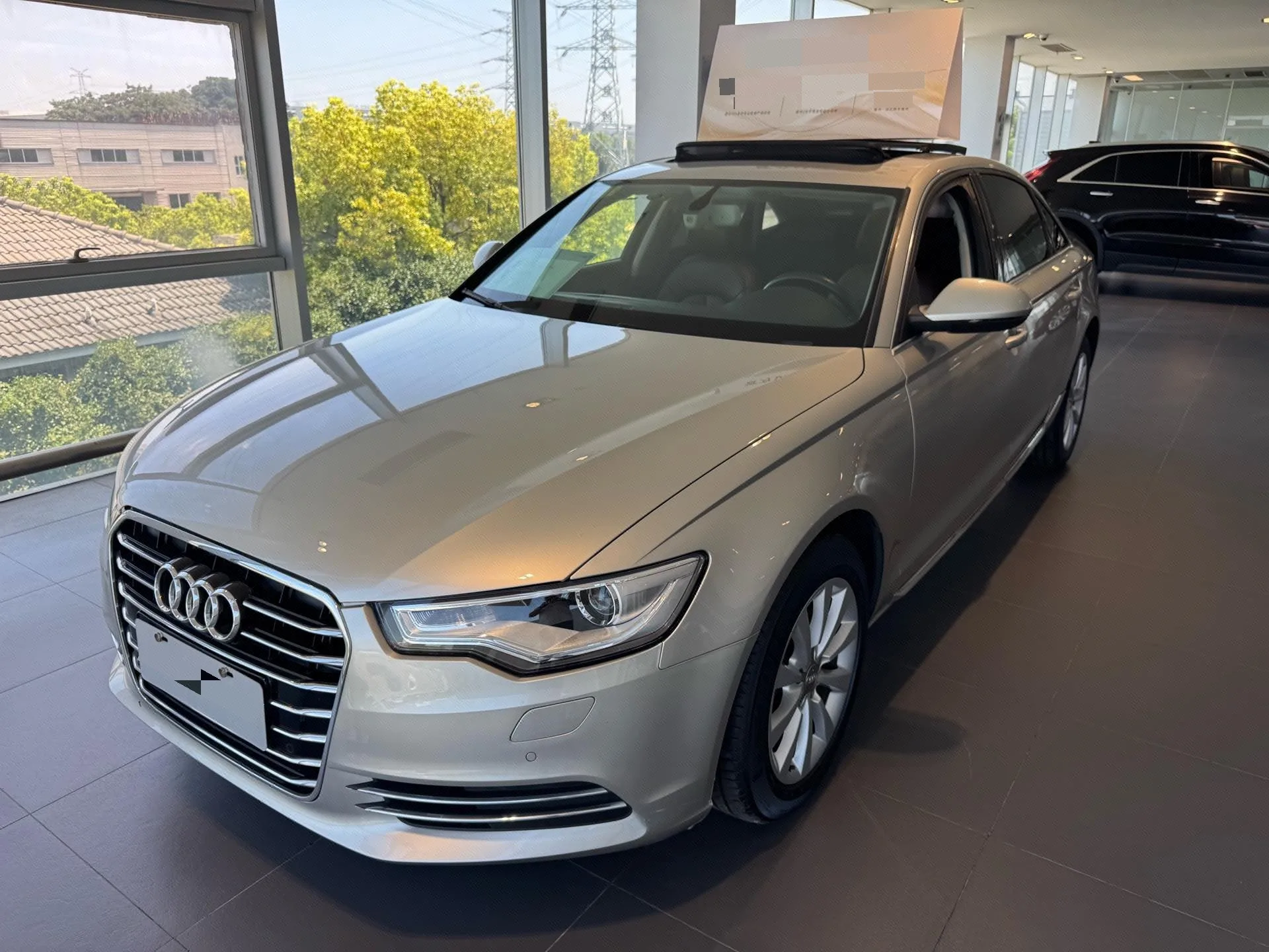 2015 Audi A6L 30 FSI "One Million Commemorative Comfort Edition"
