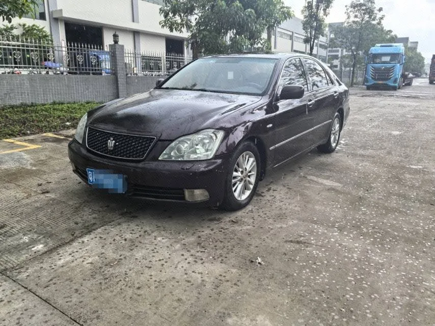 Crown 2005 Model 3.0L Royal Saloon