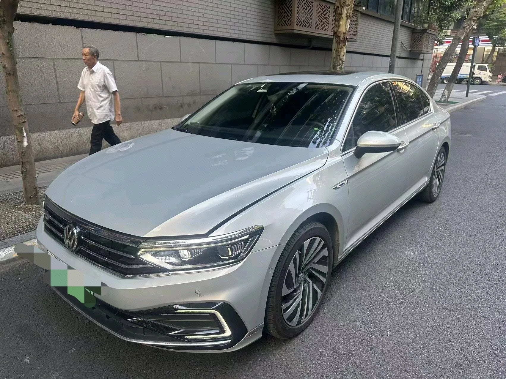2020 Volkswagen Magotan GTE Plug-in Hybrid, GTE Premium Trim