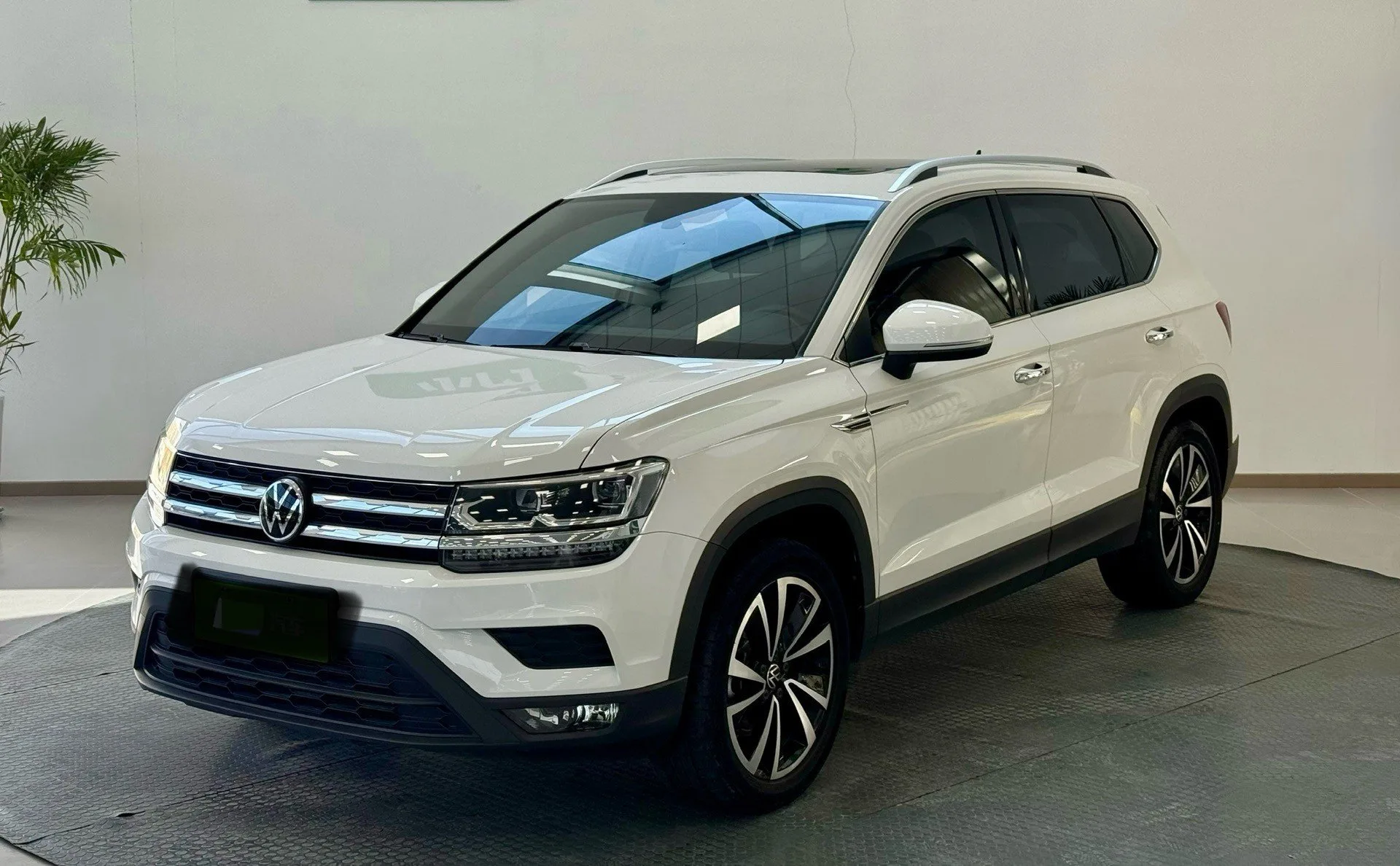 Tharu 2021 280TSI 2WD Luxury Edition PLUS