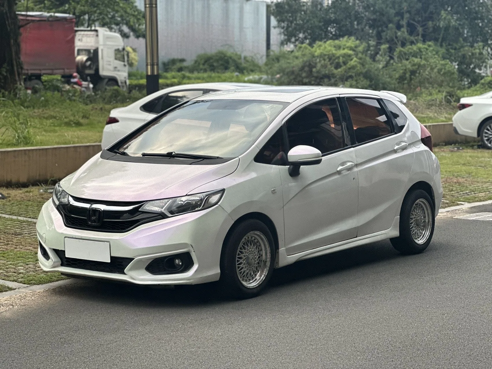 Honda Fit 2018 1.5L CVT Comfort Sunroof Edition
