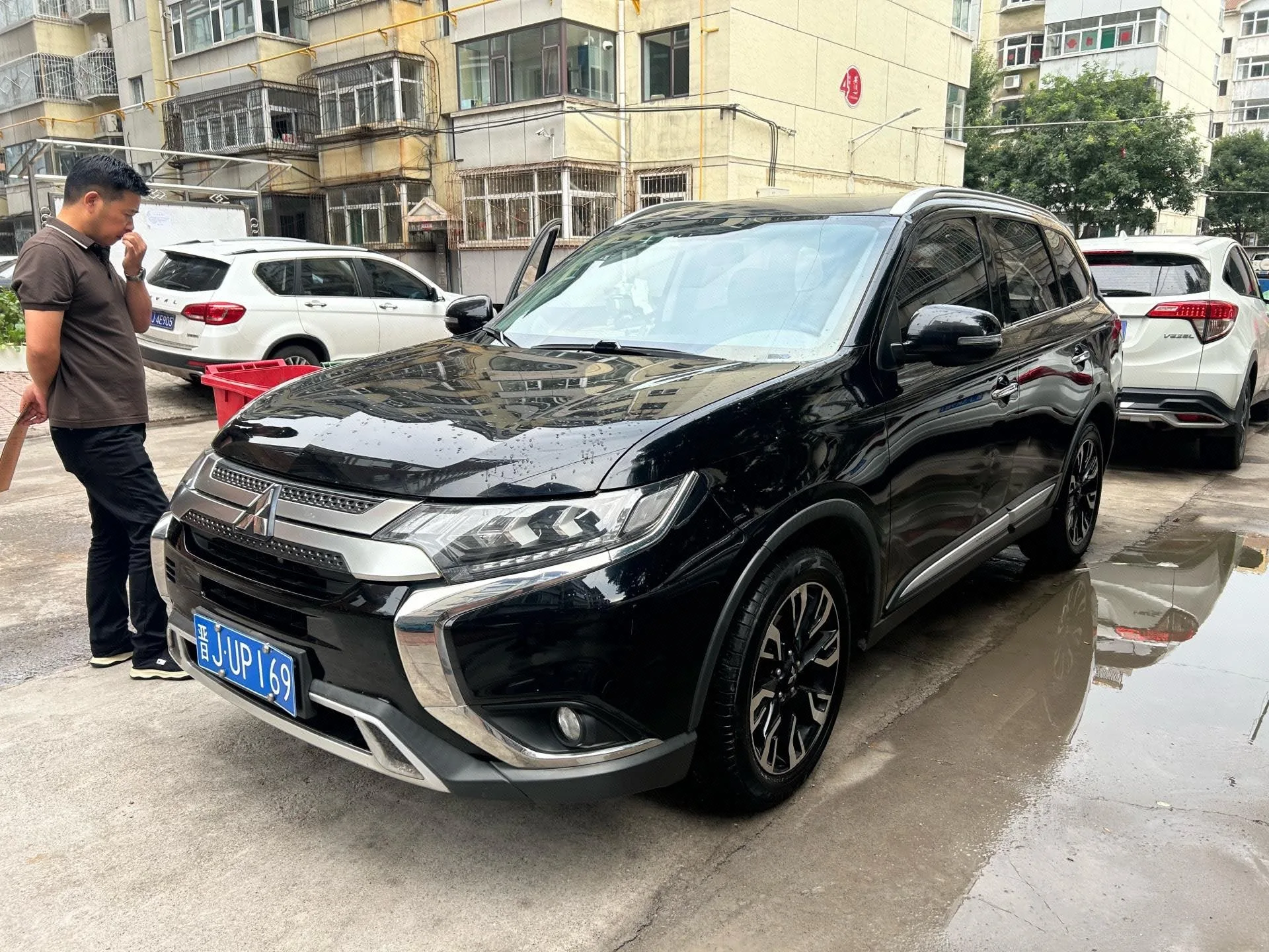 2019 Outlander 2.4L 4WD Enjoy Edition, 5-Seater, National V
