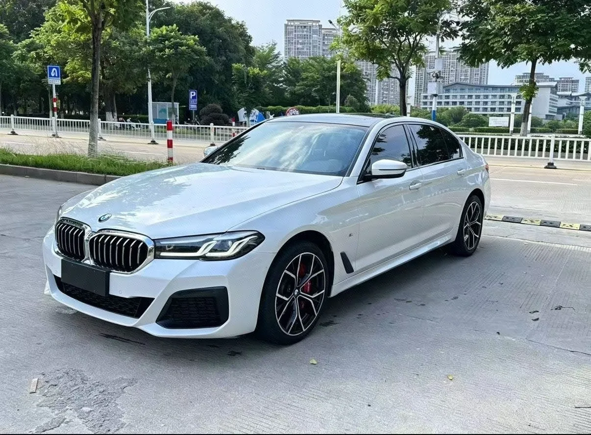 2021 BMW 5 Series 525Li M Sport Package