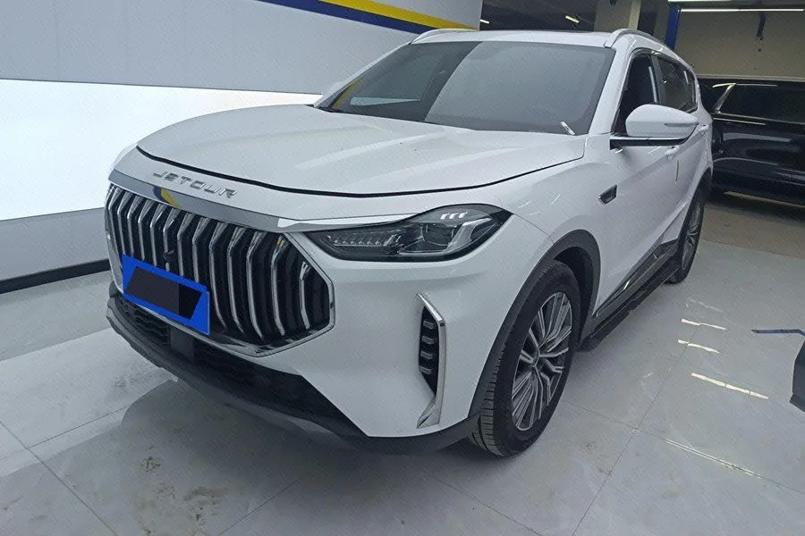 Jietu X70 PLUS 2023 Model Year 1.5T DCT Brave PLUS 7-Seater
