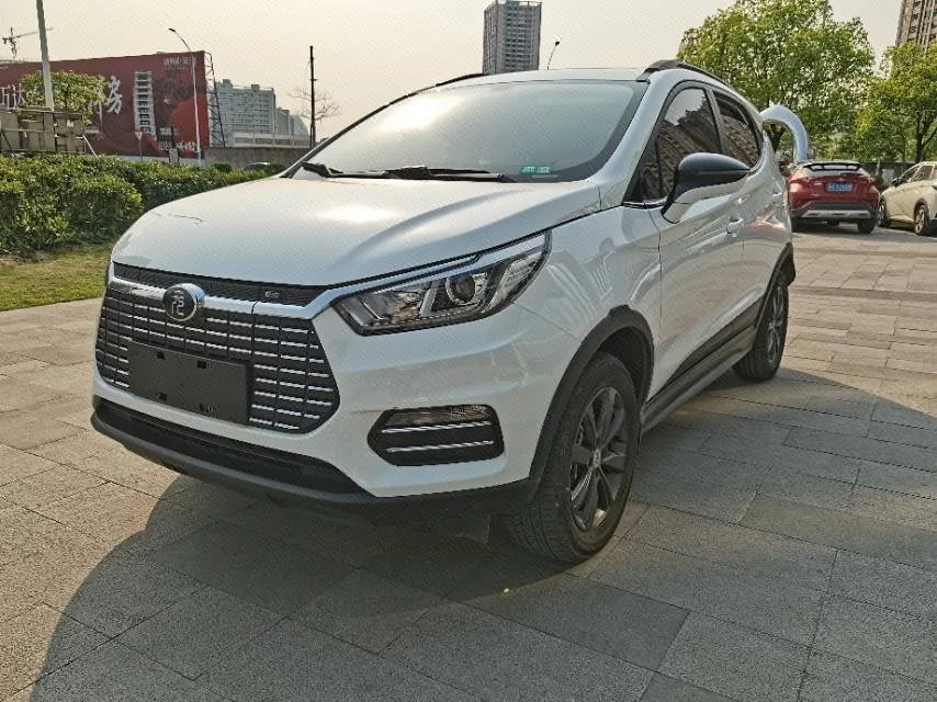 Yuan New Energy 2019 EV360 Smart Connect Premium Edition
