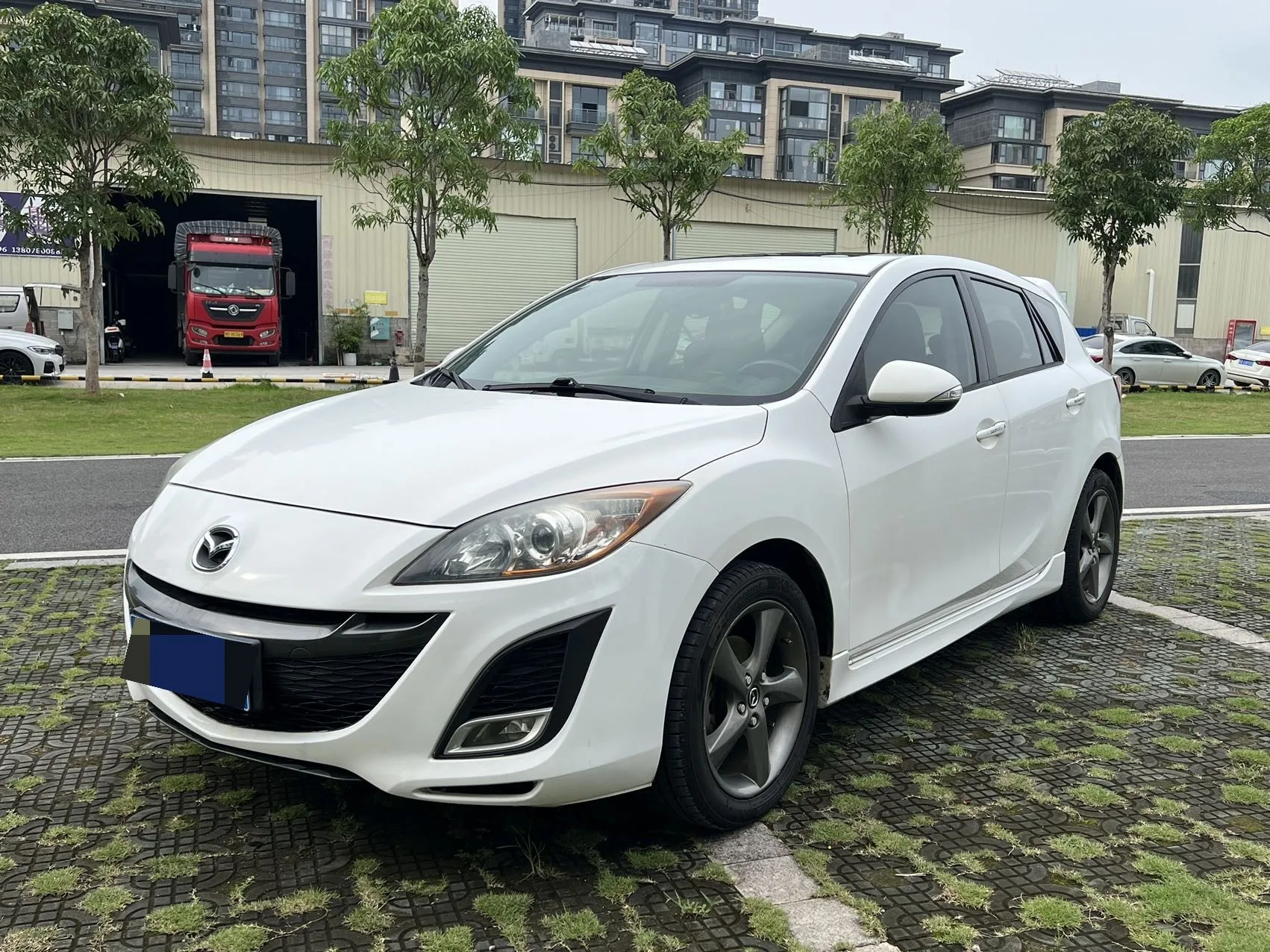 2012 Mazda3 Star, Hatchback, 2.0L, Automatic, Luxury Trim
