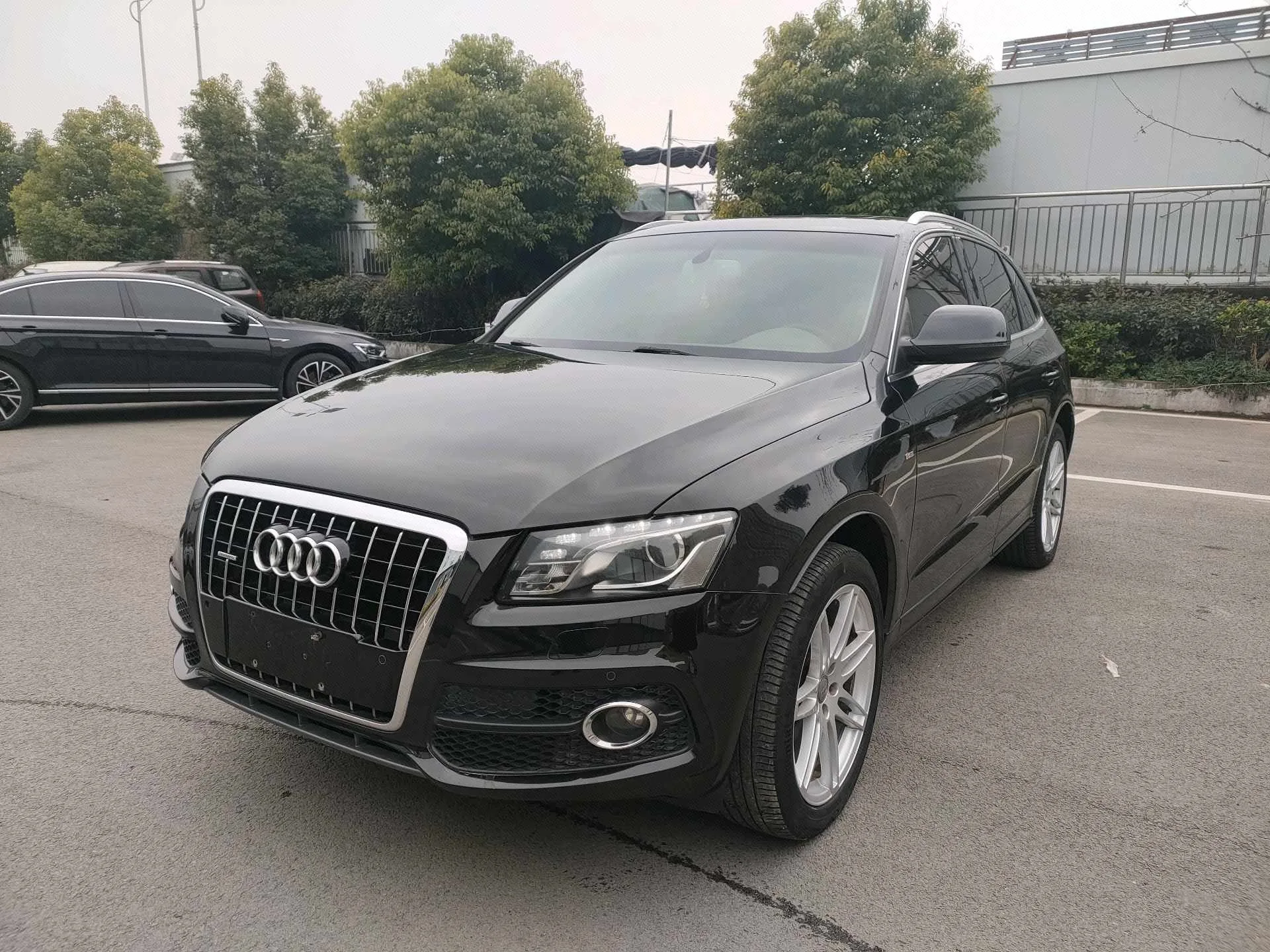Audi Q5 (Imported) 2010 3.2FSI Sport Edition